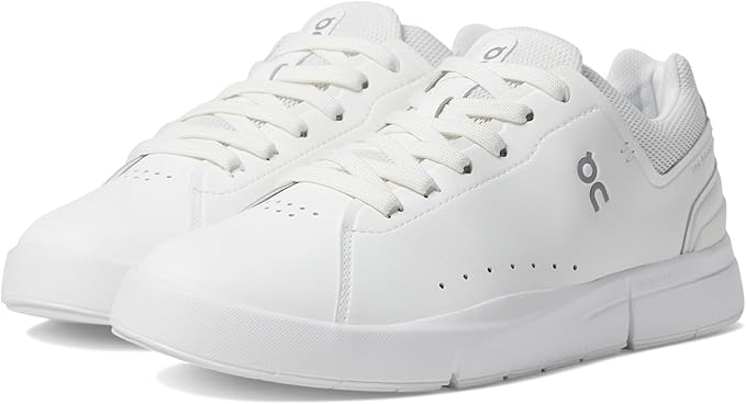 On Women's The Roger Advantage Sneakers