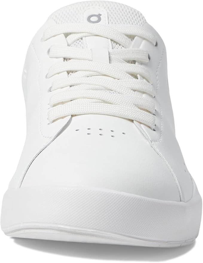 On Women's The Roger Advantage Sneakers